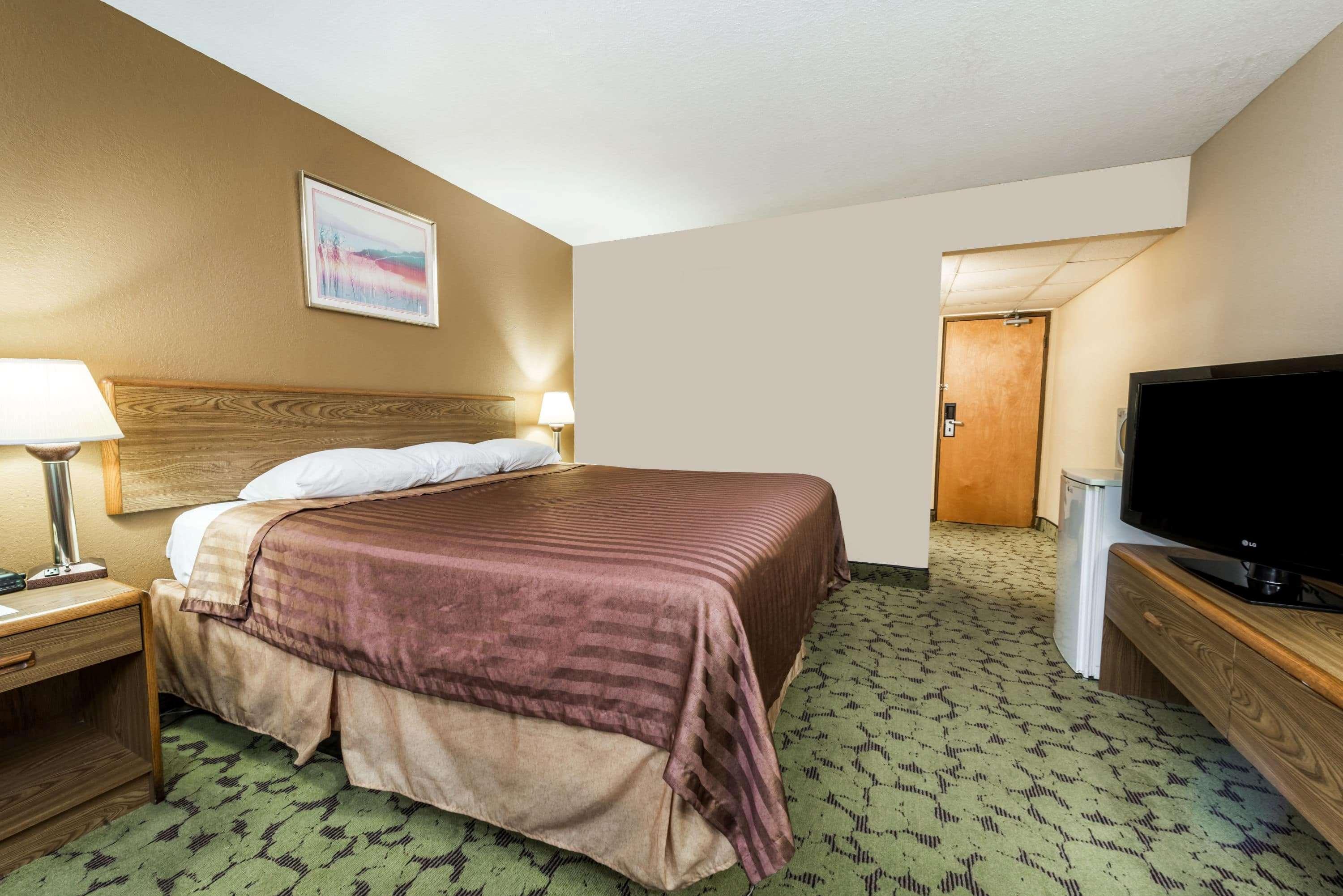 Travelodge By Wyndham Bloomington Exterior photo